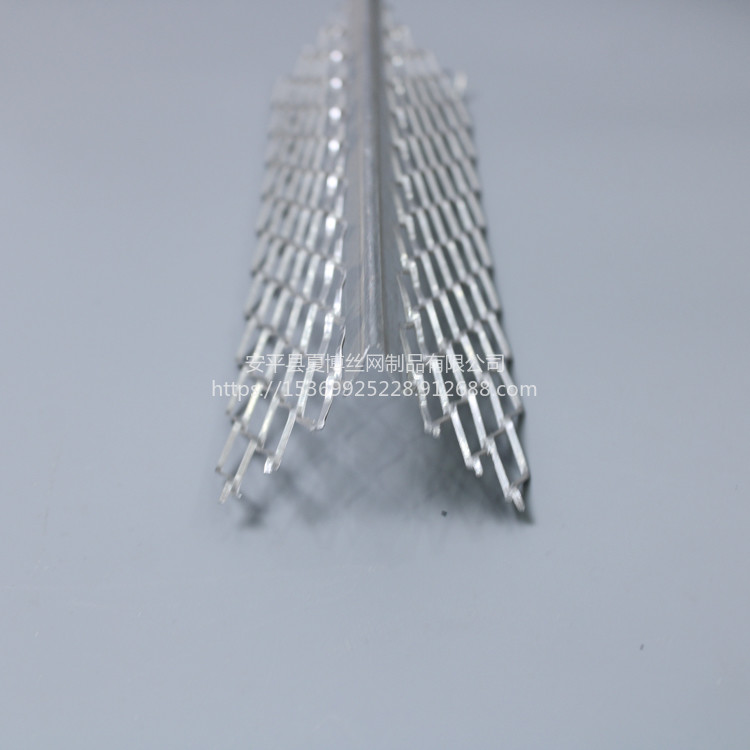 夏博钢板护角网供应商钢板护角网型号金属护角网楼梯踏步金属护角条的样式大全